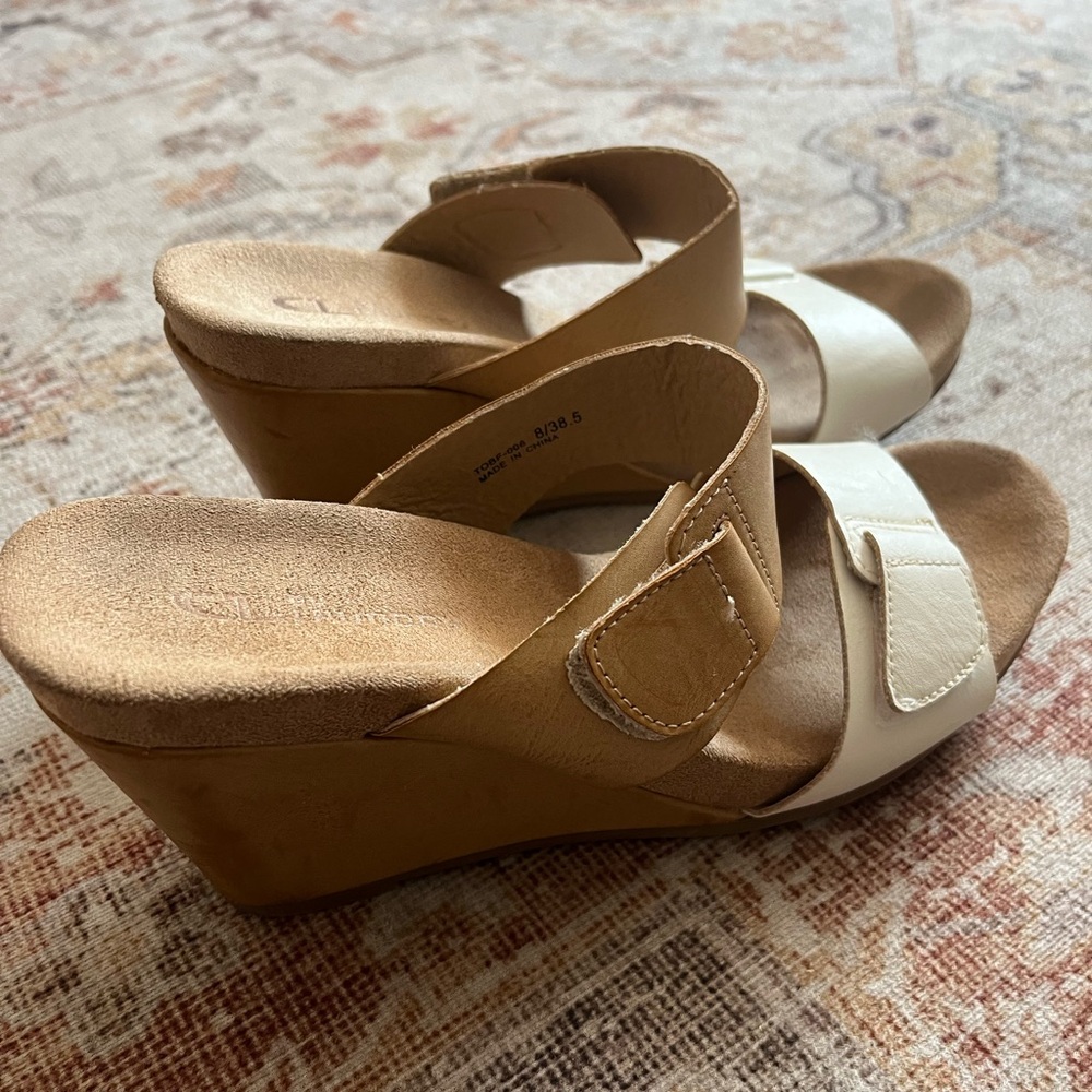 Chinese Laundry Tan and Cream Women's wedge Sandal - Picture 3 of 7